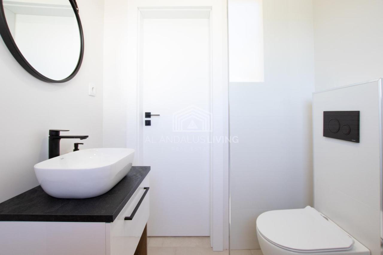 Panoramic Sea Views And Direct Access To The From The Community In Torrenueva Apartment *